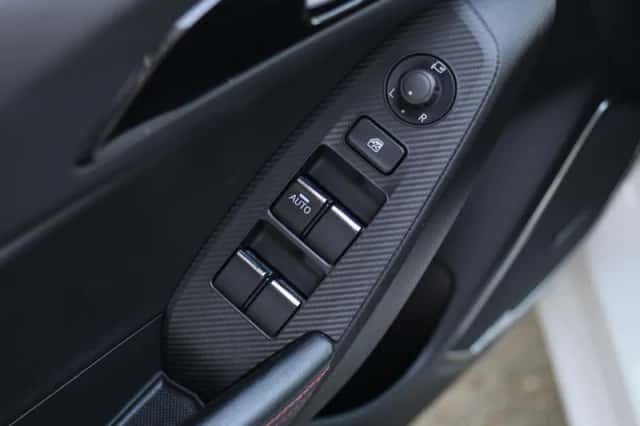 Mazda 3 (2015) thumbnail 7