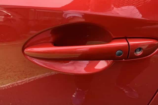 Mazda CX-3 (2016) thumbnail 9