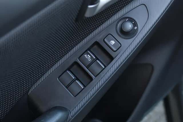 Mazda 2 (2023) thumbnail 8