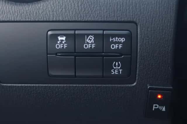 Mazda 2 (2023) thumbnail 9