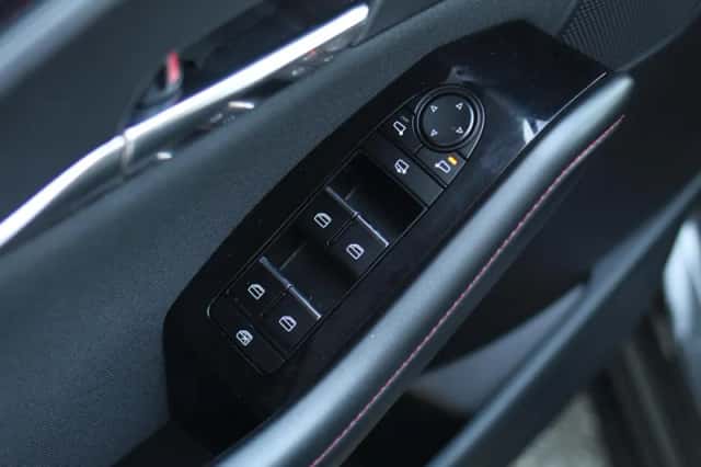 Mazda CX-30 (2025) thumbnail 9