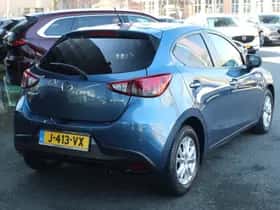 Mazda 2 thumbnail 3