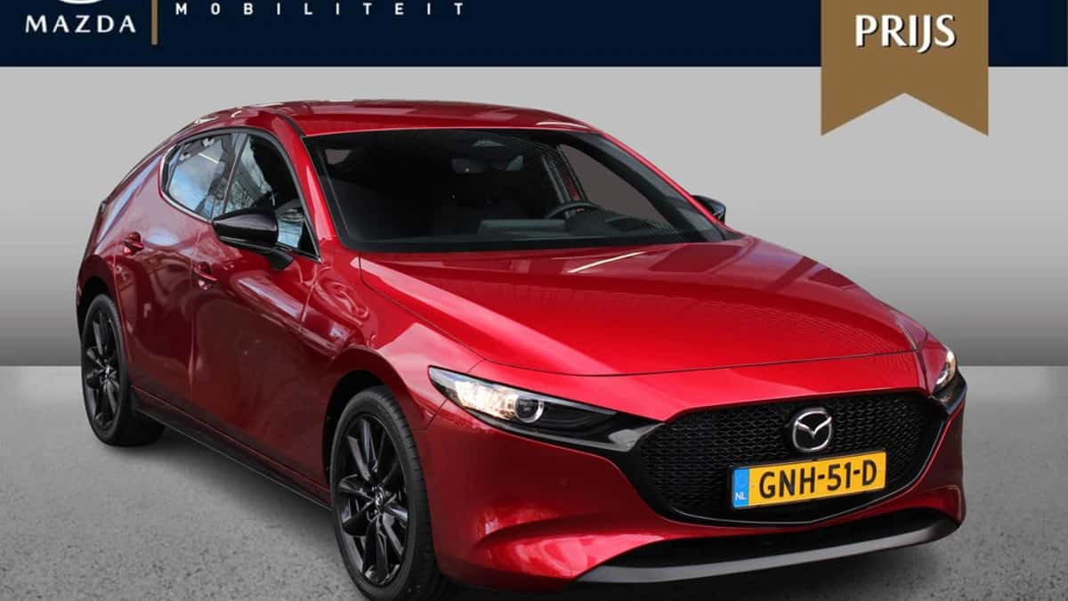 Mazda 3 — foto 1