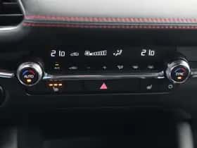 Mazda 3 thumbnail 17