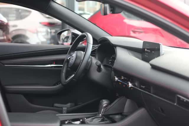 Mazda 3 (2024) thumbnail 23