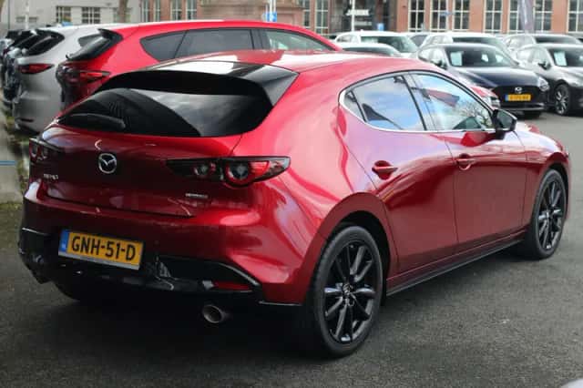 Mazda 3 (2024) thumbnail 3