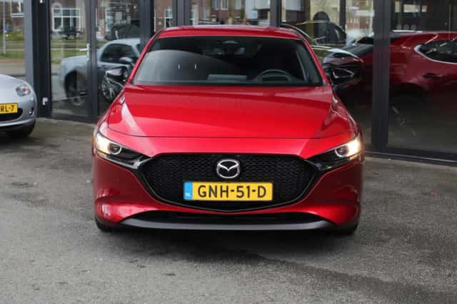 Mazda 3 (2024) thumbnail 4