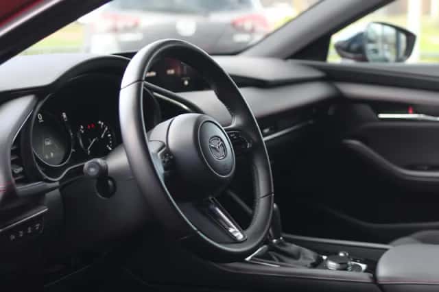 Mazda 3 (2024) thumbnail 6