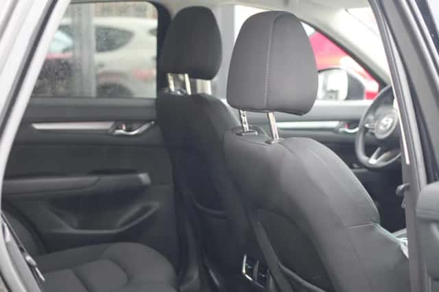 Mazda CX-5 (2017) thumbnail 24