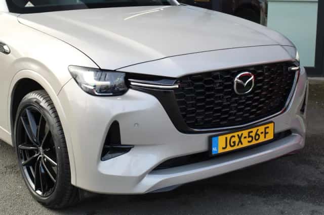 Mazda CX-80 (2025) thumbnail 3