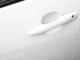 Mazda 2 thumbnail 6