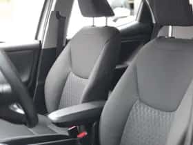 Mazda 2 thumbnail 8