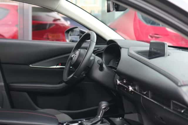Mazda CX-30 (2025) thumbnail 25