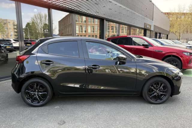 Mazda 2 (2021) thumbnail 2