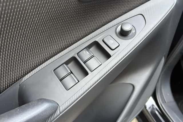 Mazda 2 (2021) thumbnail 5