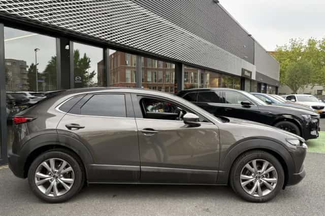 Mazda CX-30 (2021) thumbnail 2