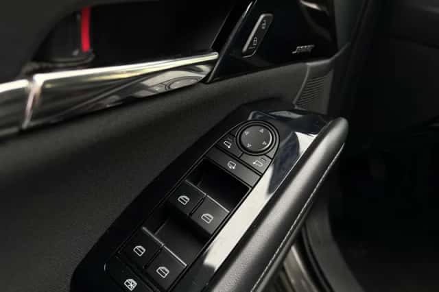Mazda CX-30 (2021) thumbnail 6