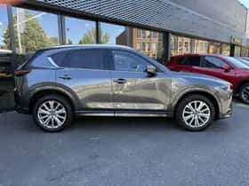 Mazda CX-5 thumbnail 2
