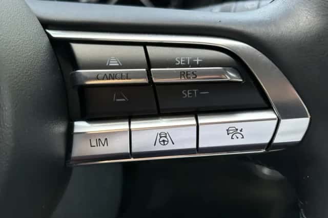 Mazda CX-30 (2021) thumbnail 16
