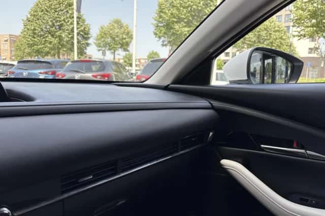 Mazda CX-30 (2021) thumbnail 24