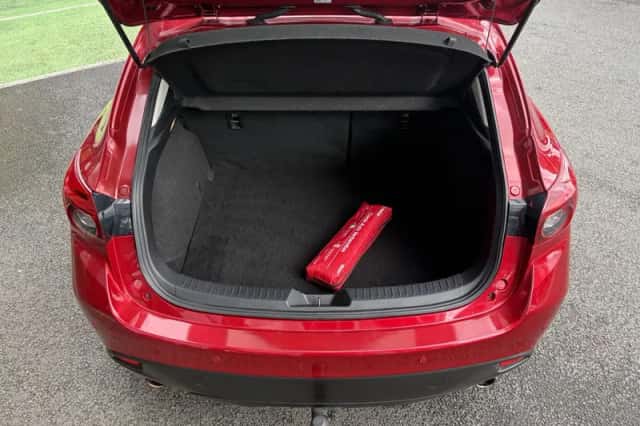 Mazda 3 (2015) thumbnail 4