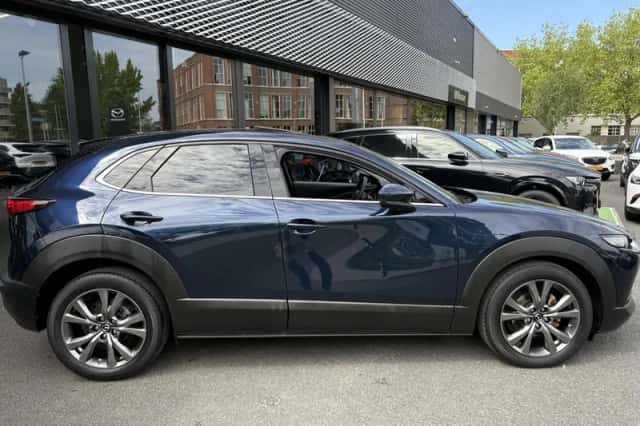 Mazda CX-30 (2020) thumbnail 2