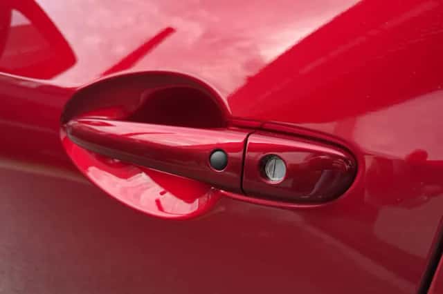 Mazda 2 (2021) thumbnail 6