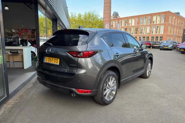 Mazda CX-5 (2021) thumbnail 3