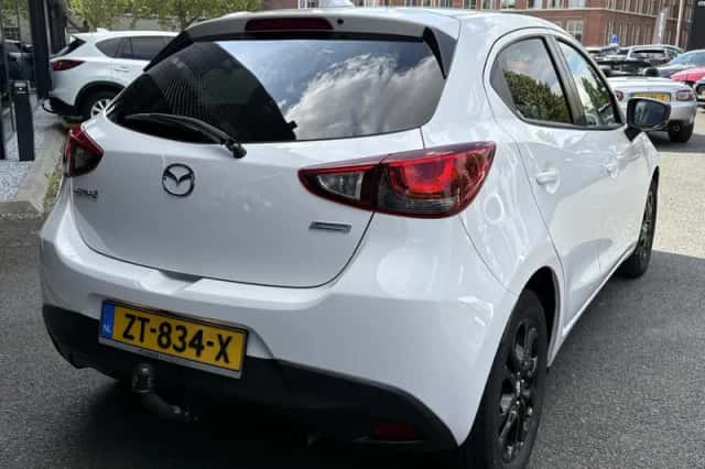Mazda 2 (2019) thumbnail 4