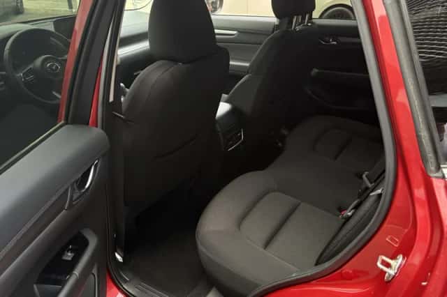 Mazda CX-5 (2022) thumbnail 2
