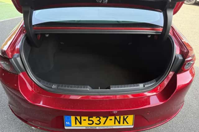 Mazda 3 (2021) thumbnail 4