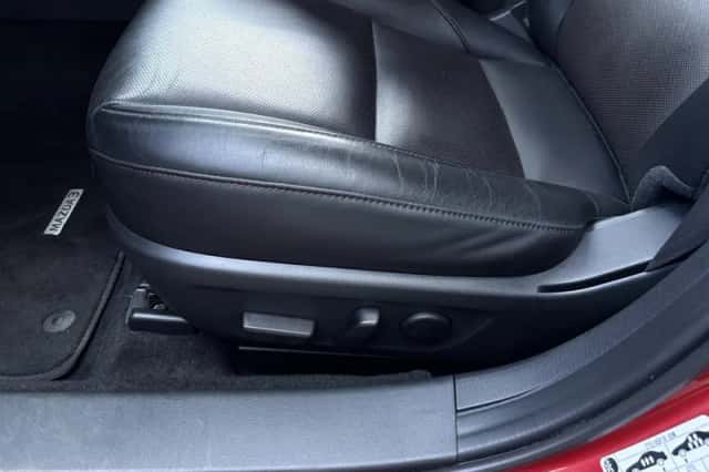 Mazda 3 (2021) thumbnail 6