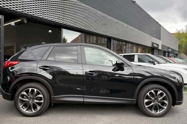 Mazda CX-5 (2017) thumbnail 2