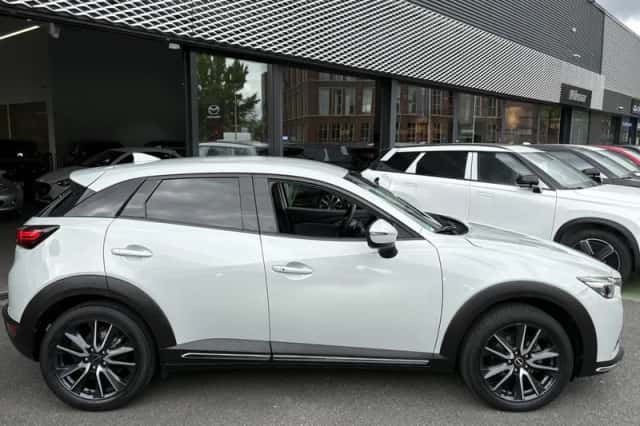 Mazda CX-3 (2018) thumbnail 3