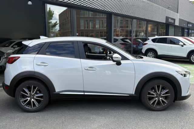 Mazda CX-3 (2018) thumbnail 2