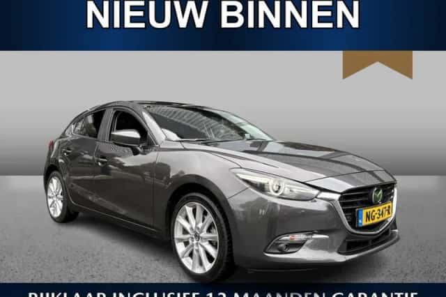 Mazda 3 (2017) thumbnail 1