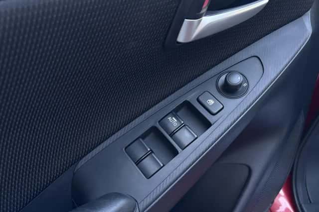 Mazda 2 (2021) thumbnail 6