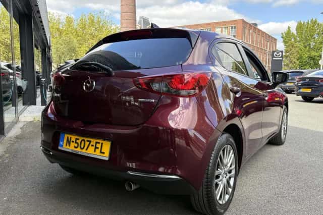 Mazda 2 (2021) thumbnail 5
