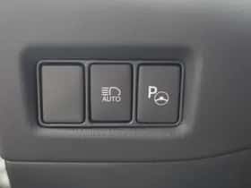 Toyota C-HR thumbnail 11