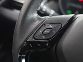 Toyota C-HR thumbnail 13