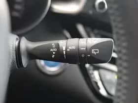 Toyota C-HR thumbnail 16