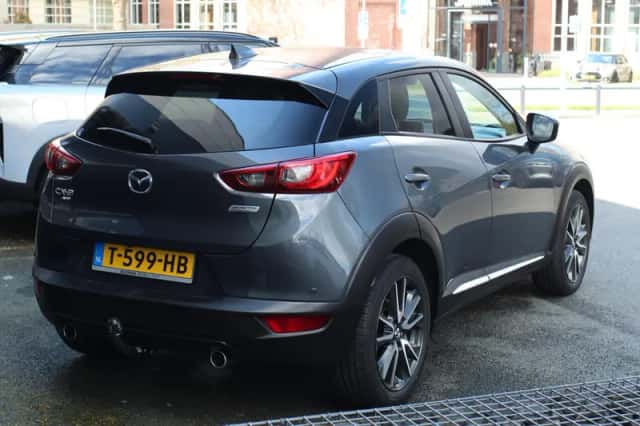 Mazda CX-3 (2016) thumbnail 3