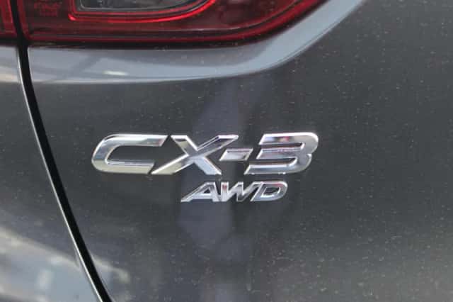 Mazda CX-3 (2016) thumbnail 4