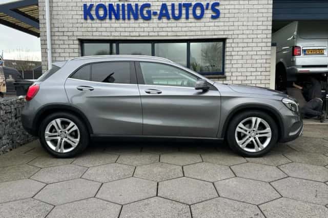 Mercedes-Benz GLA-Klasse (2014) thumbnail 3