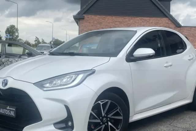 Toyota Yaris (2021) thumbnail 1