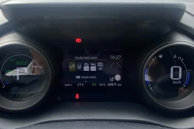 Toyota Yaris (2021) thumbnail 6