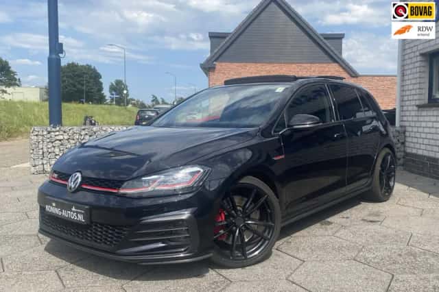 Volkswagen Golf (2018) thumbnail 2