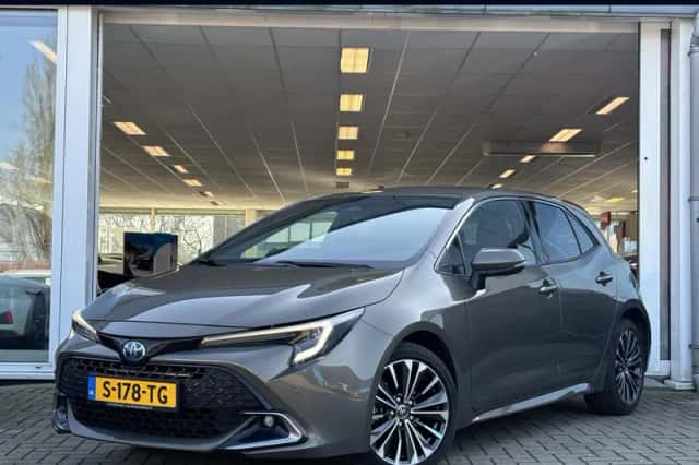 Toyota Corolla (2023) thumbnail 1
