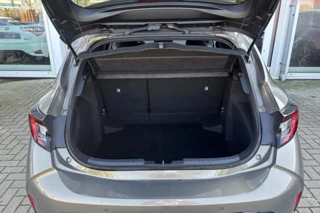 Toyota Corolla (2023) thumbnail 19