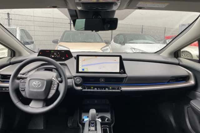 Toyota Prius (2024) thumbnail 9